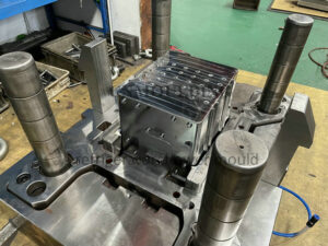 refrigerator mould maker